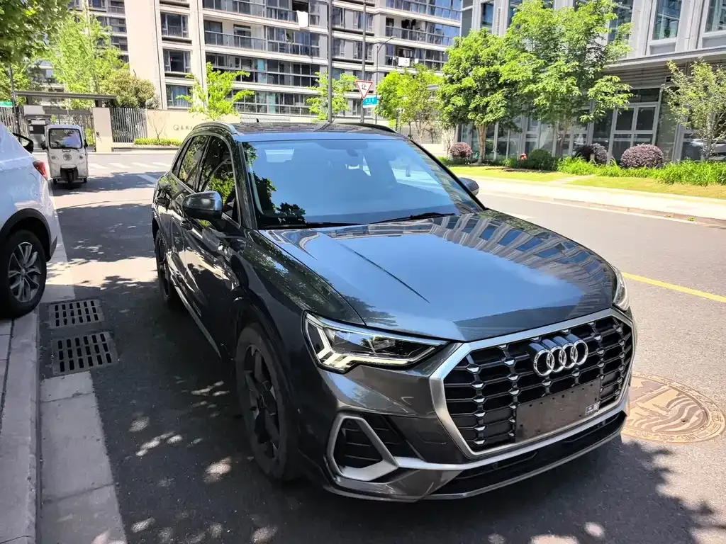 Audi Q3 — фото 8