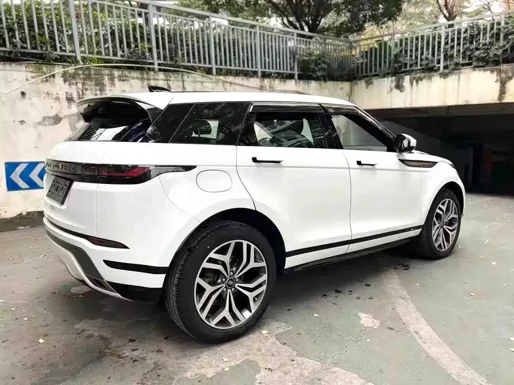 Land Rover Evoque — фото 6