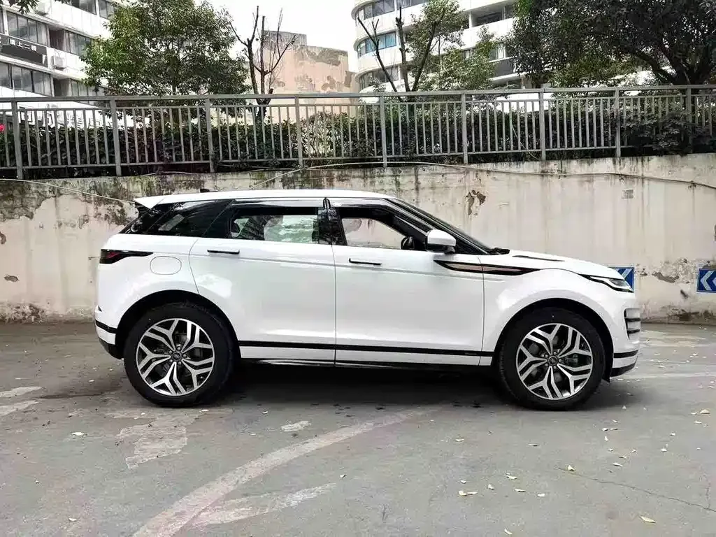 Land Rover Evoque — фото 8