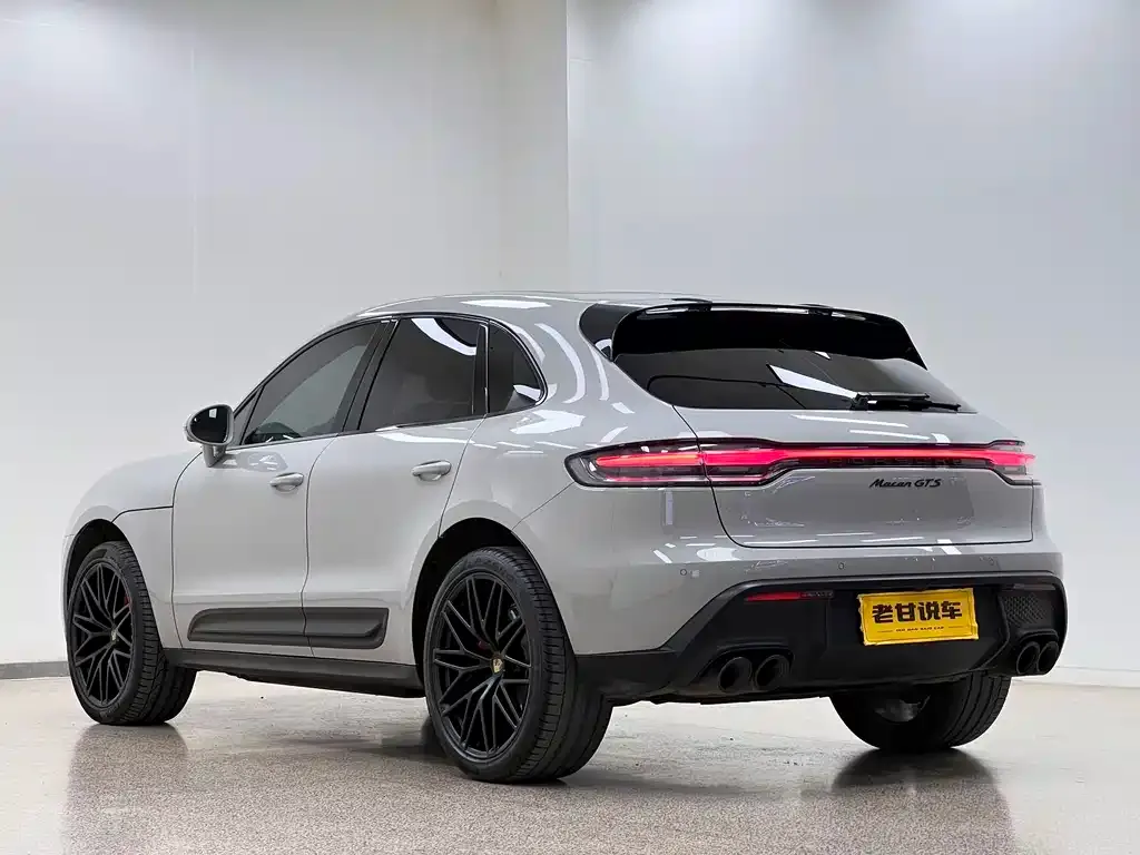Porsche Macan — фото 10