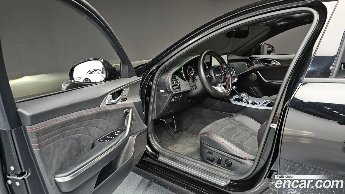 Kia Stinger 2023 из KR, фото 9