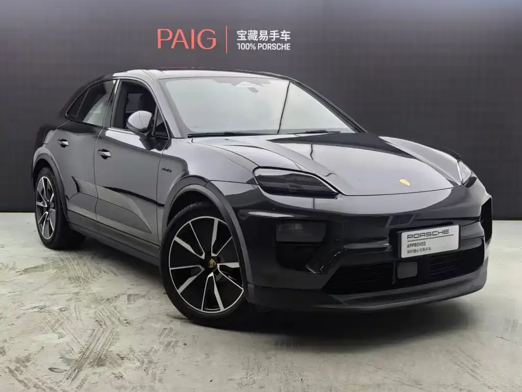 Porsche Macan EV