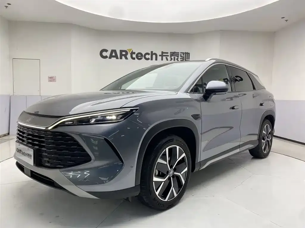 BYD L DM-i — фото 1