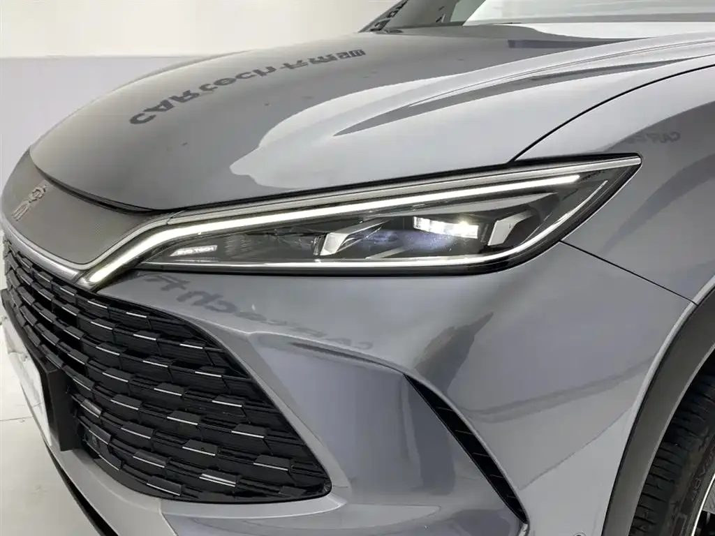 BYD L DM-i — фото 10