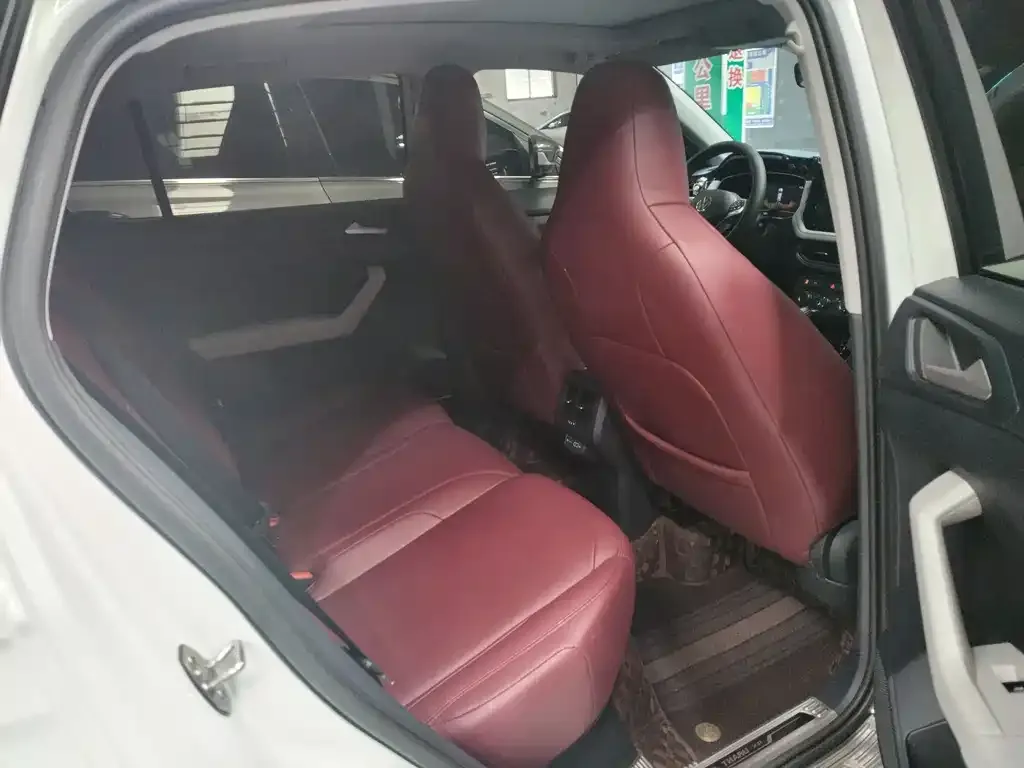 Volkswagen Tharu — фото 2