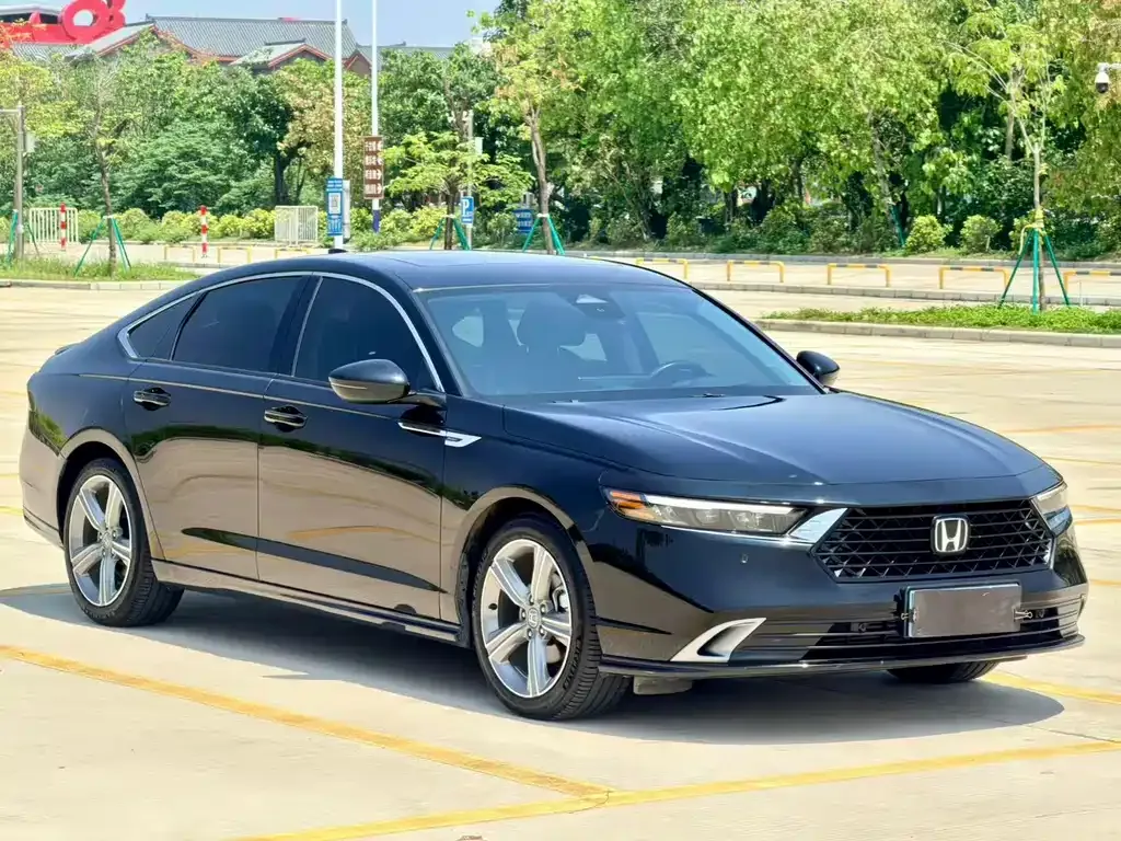 Honda Accord — фото 7
