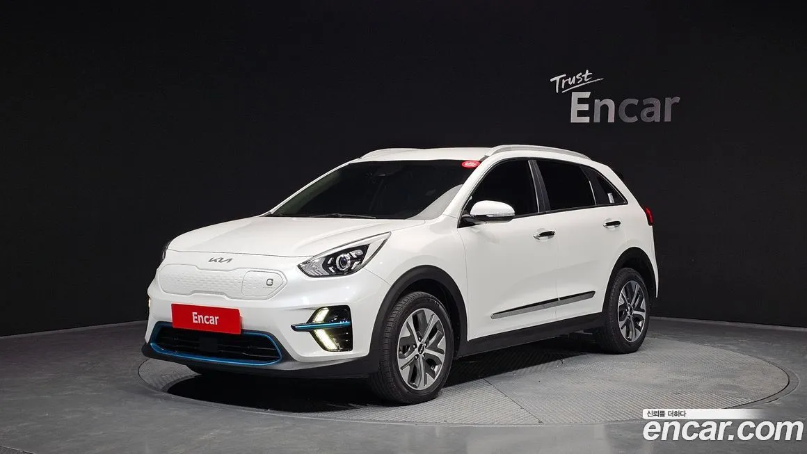 Kia Niro — фото 1
