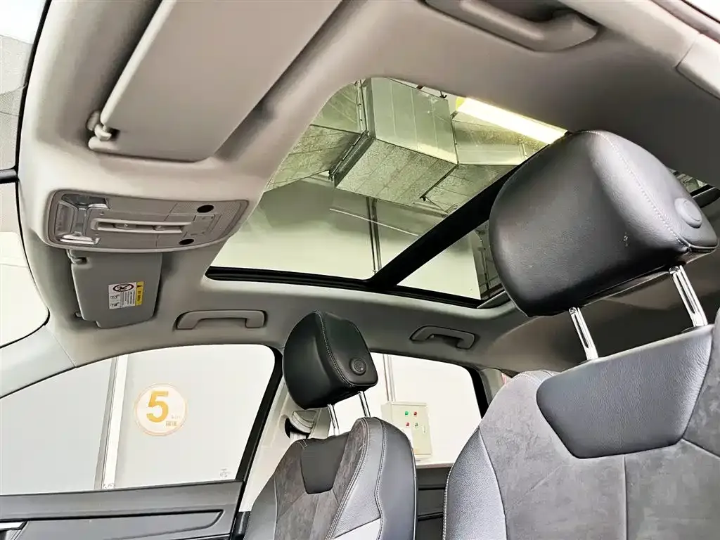 Audi Q3 2021 из CN, фото 7
