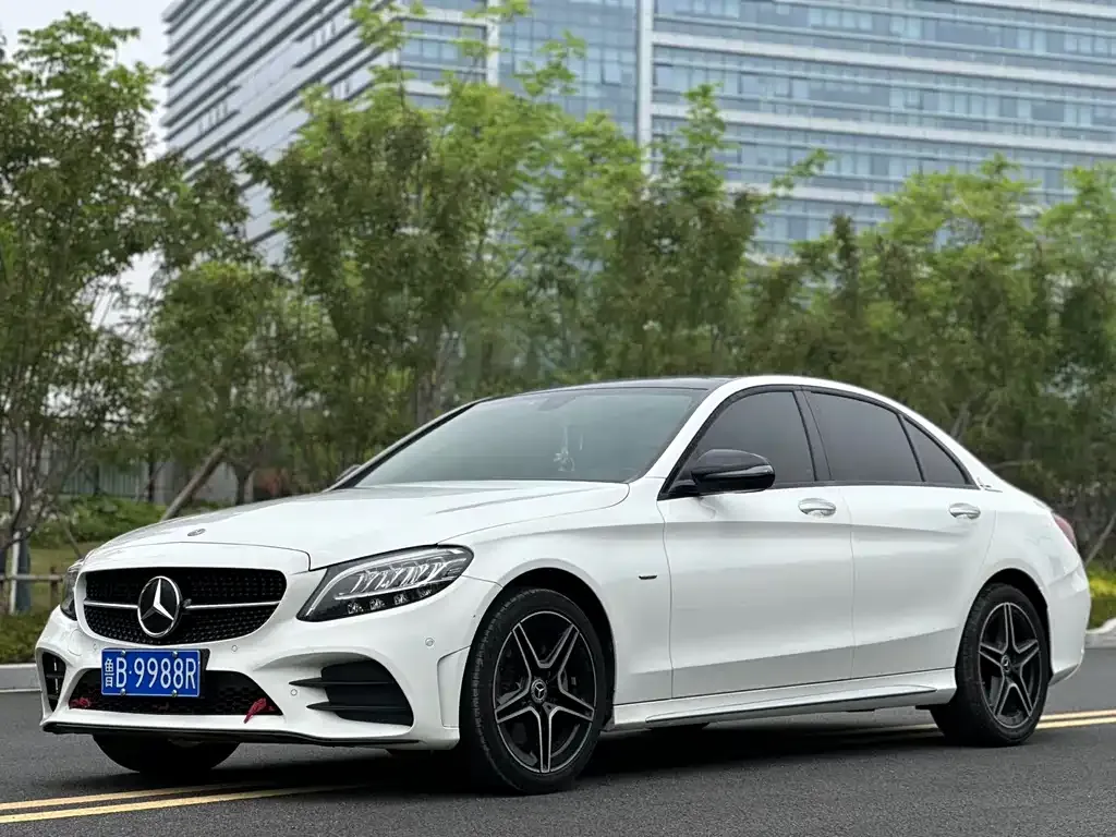 Mercedes-Benz C-Class — фото 1