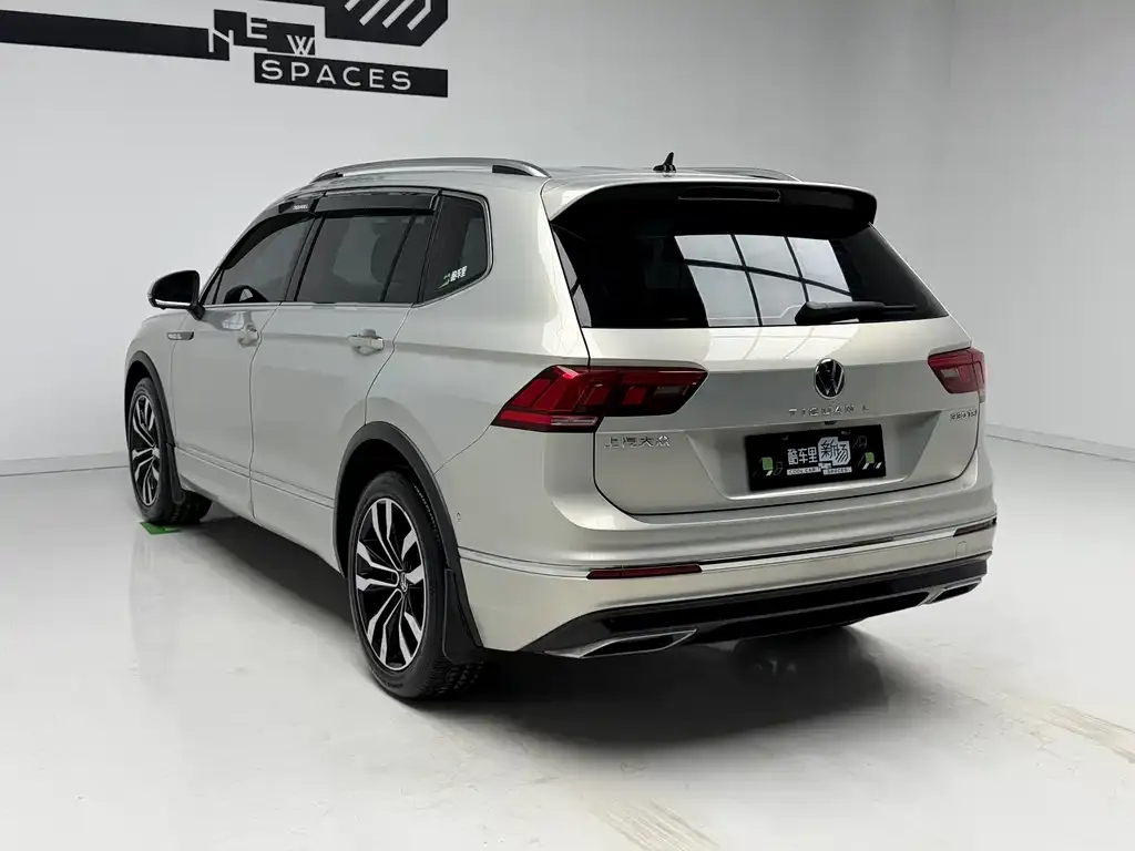 Volkswagen Tiguan L — фото 3
