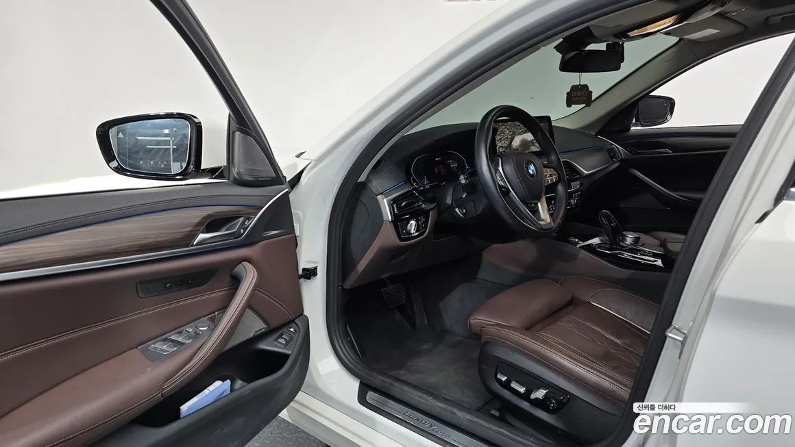 BMW 5-Series 2021 из KR, фото 8