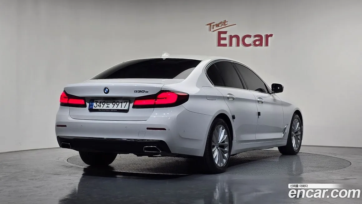 BMW 5-Series 2021 из KR, фото 2
