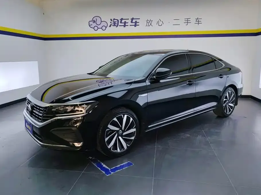 Volkswagen Passat — фото 1
