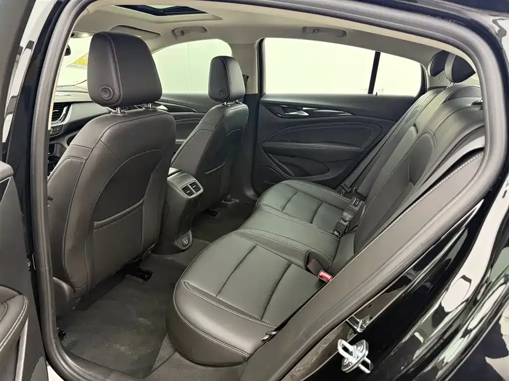 Buick Regal — фото 4