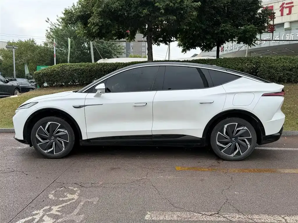 Roewe Feifan R7 2023 из CN, фото 10