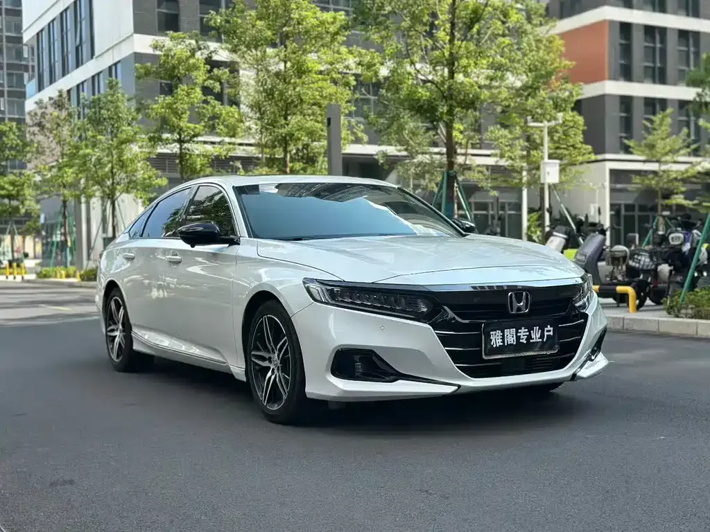 Honda Accord — фото 4