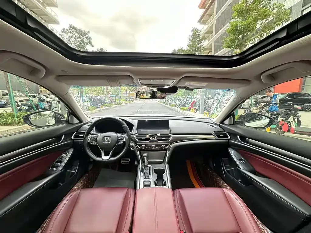 Honda Accord — фото 5