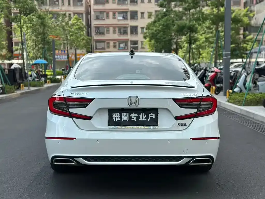 Honda Accord — фото 2