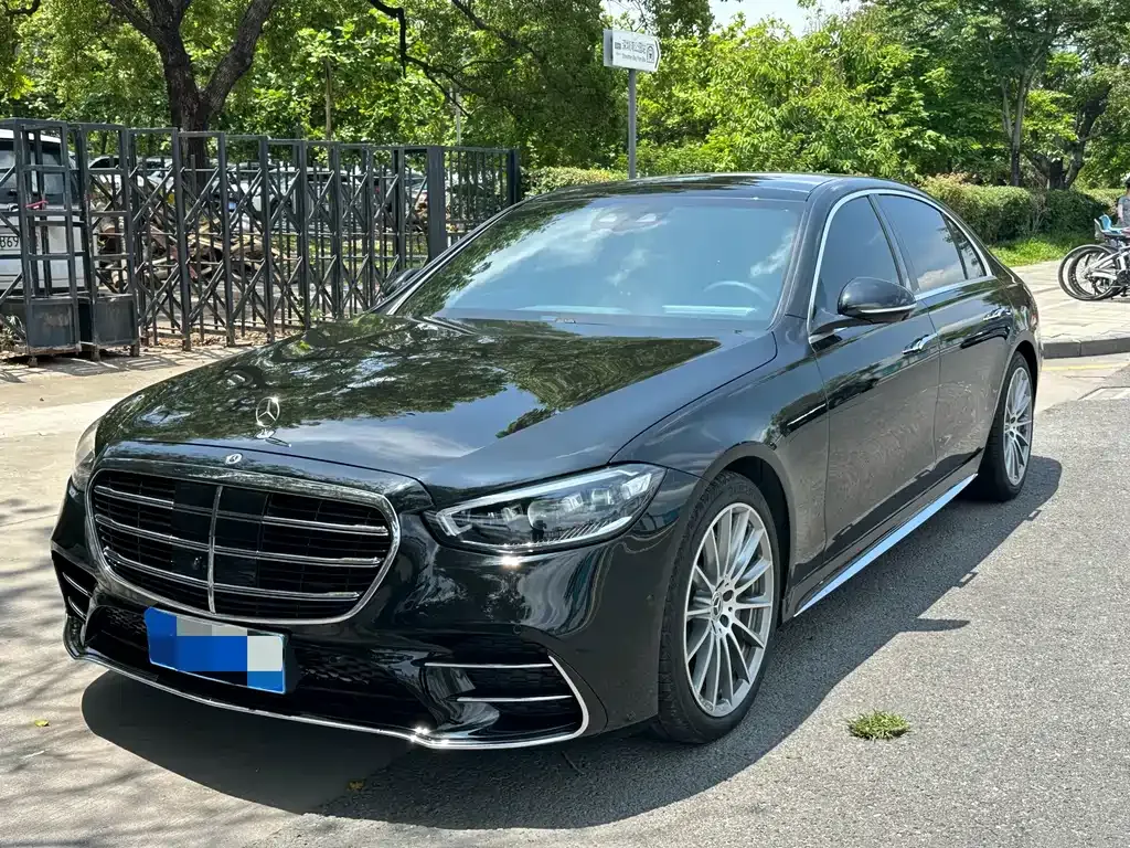 Mercedes-Benz S-Class — фото 1