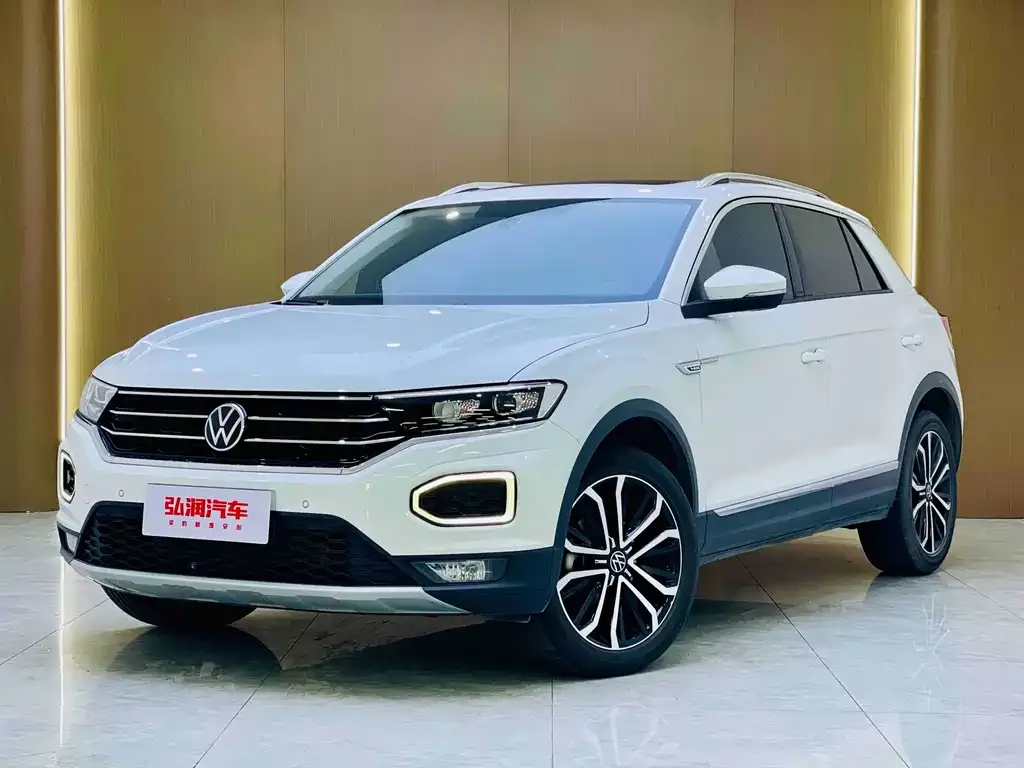 Volkswagen T-Roc — фото 1