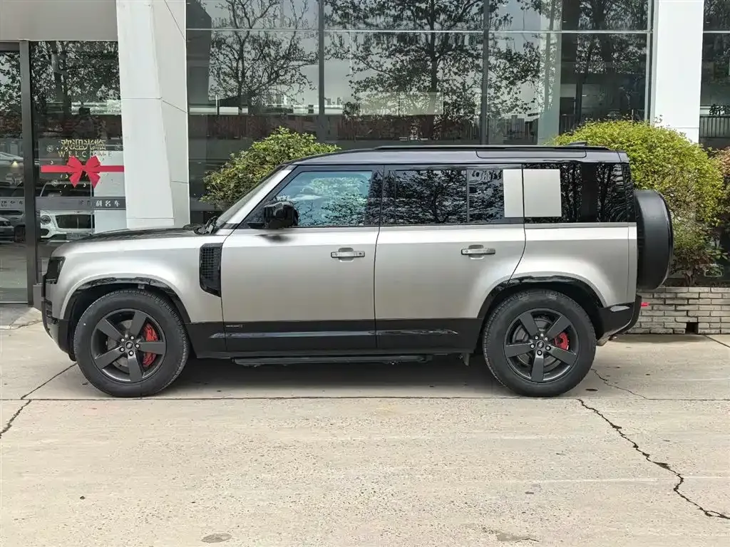 Land Rover Defender — фото 8