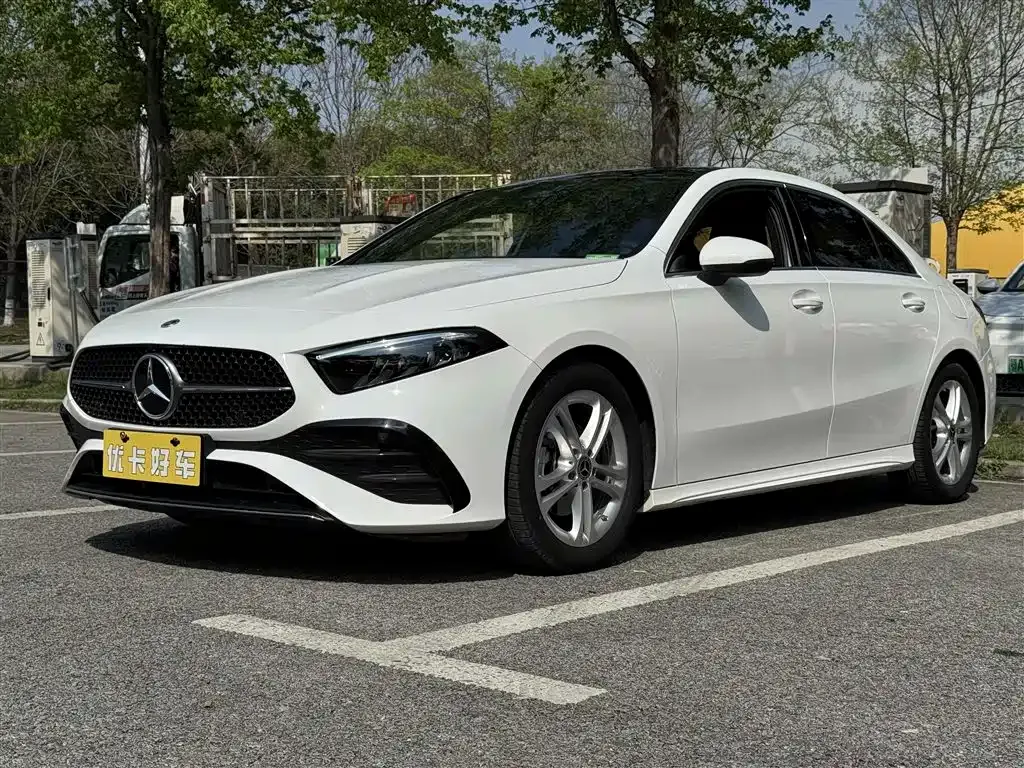 Mercedes-Benz A-Class — фото 1