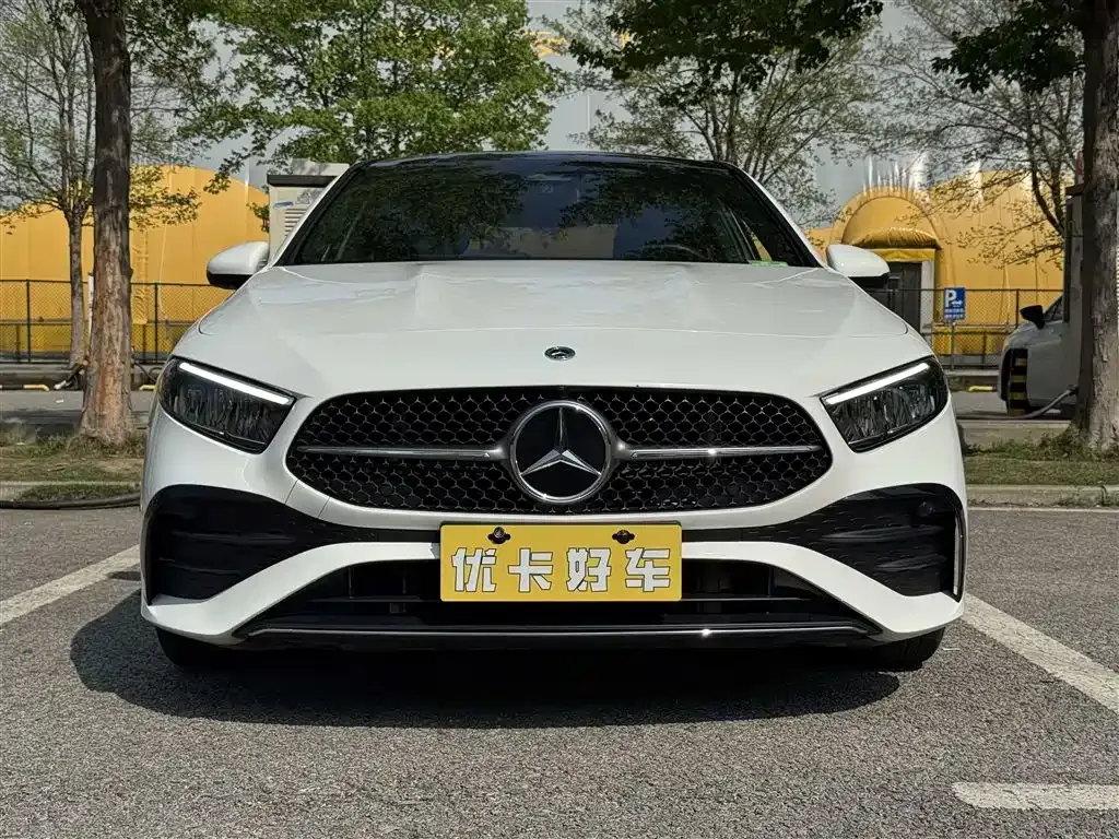 Mercedes-Benz A-Class — фото 8