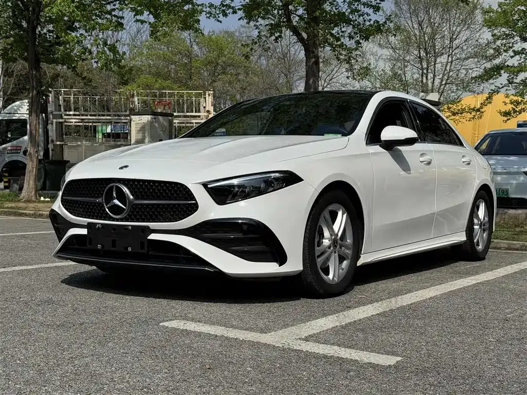 Mercedes-Benz A-Class — фото 10