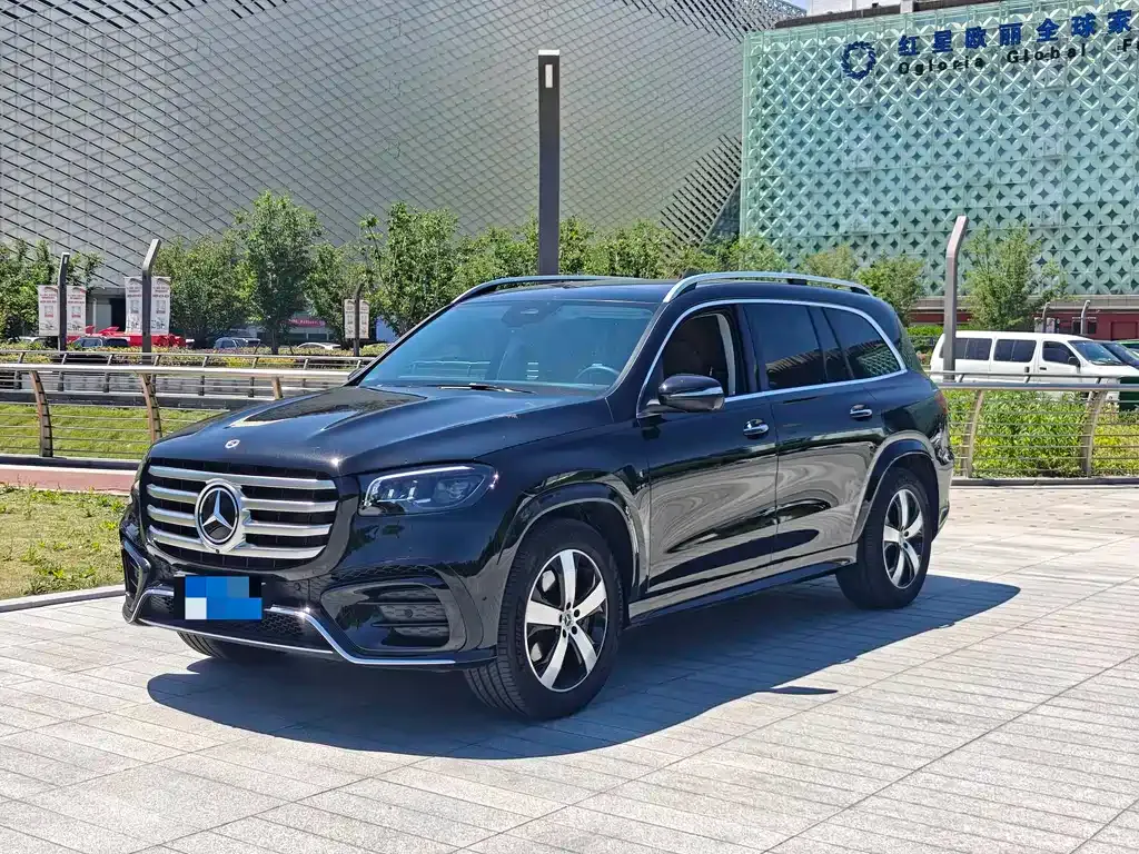 Mercedes-Benz GLS — фото 1