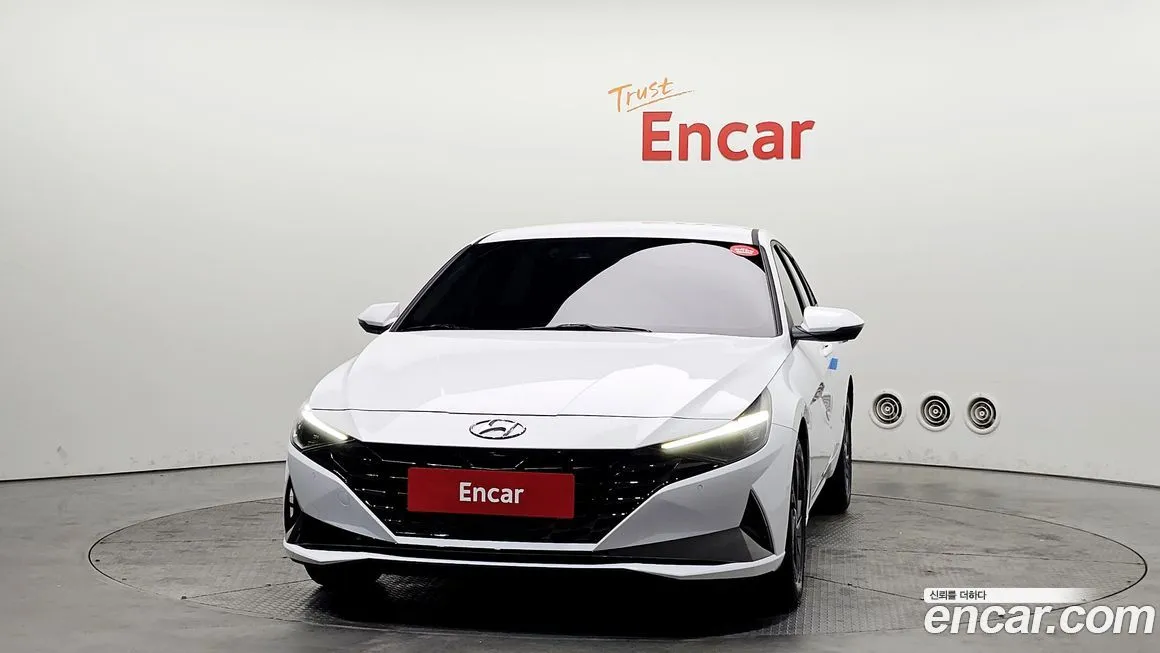 Hyundai AVANTE 2023 из KR, фото 2