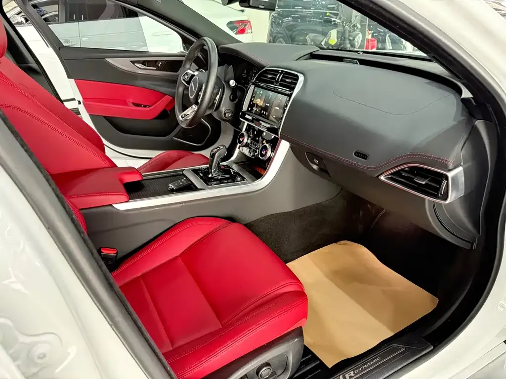 Jaguar XEL 2023 из CN, фото 6