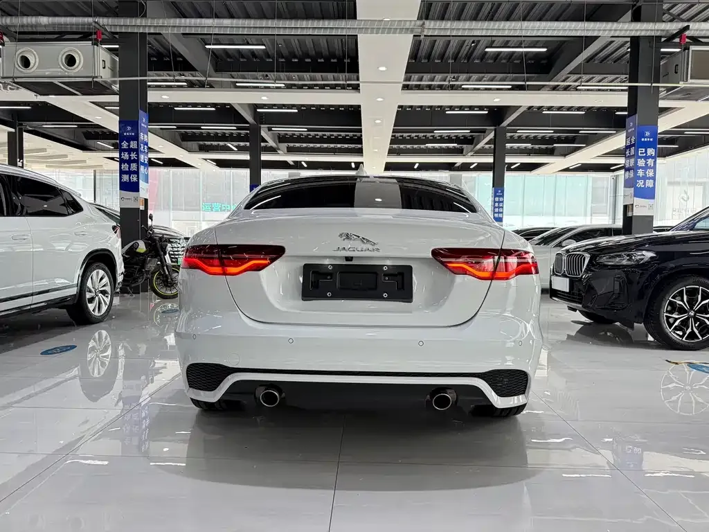 Jaguar XEL 2023 из CN, фото 8