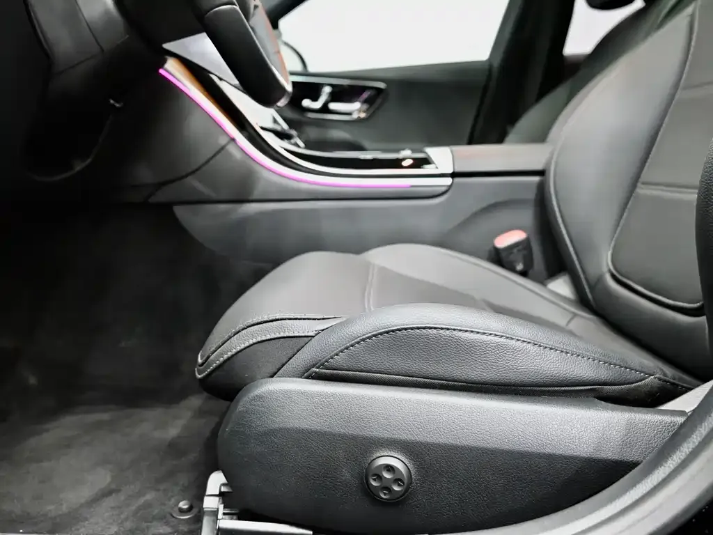 Mercedes-Benz C-Class — фото 10