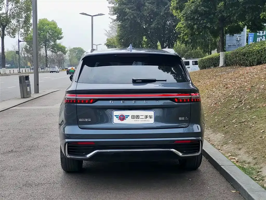 Geely Xingyue L — фото 8