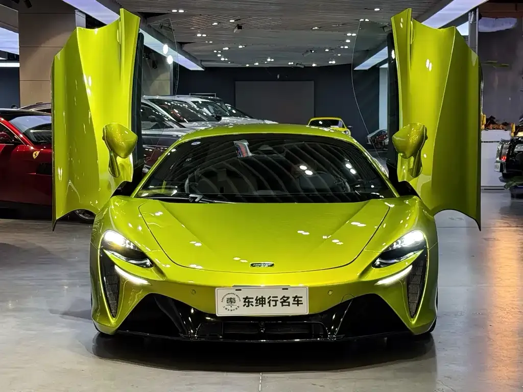 McLaren Artura 2023 из CN, фото 7