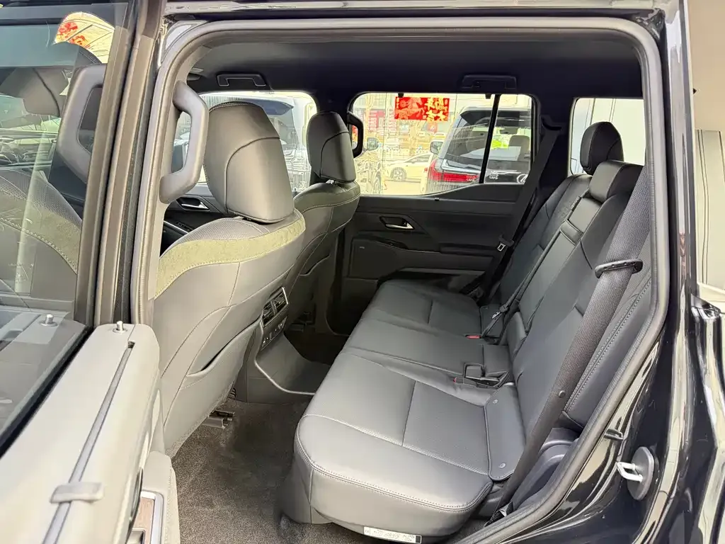 Lexus GX 2025 из CN, фото 3