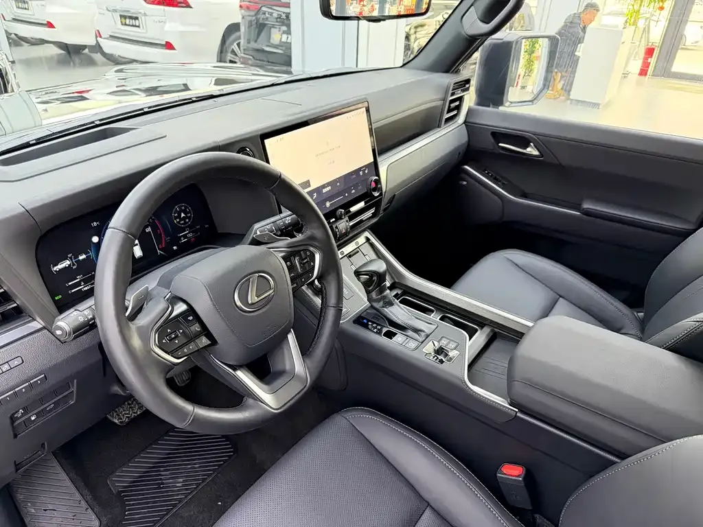 Lexus GX 2025 из CN, фото 4