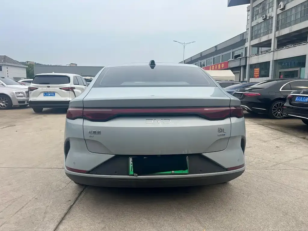 BYD Qin L 2025 из CN, фото 3