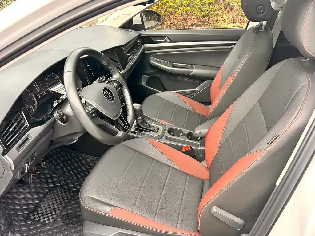 Volkswagen Bora 2021 из CN, фото 7