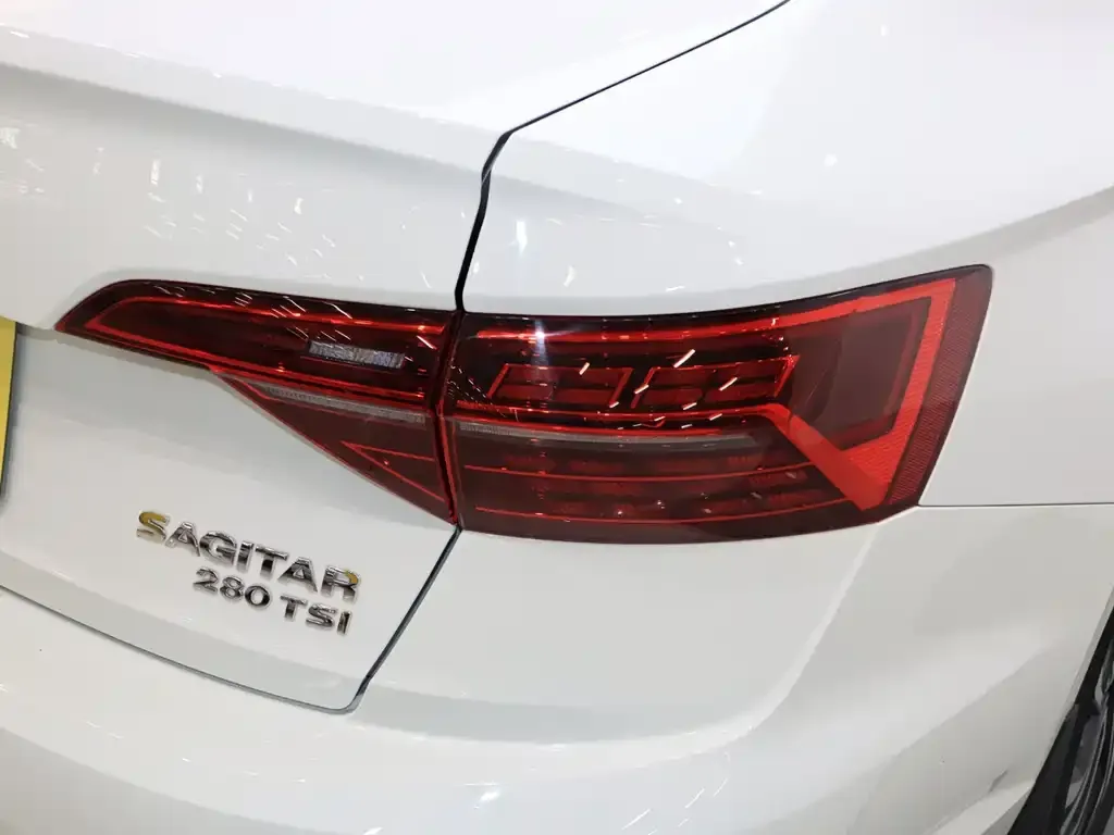 Volkswagen Sagitar 2021 из CN, фото 2