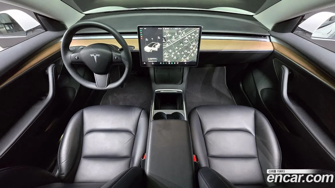 Tesla Model 3 — фото 8