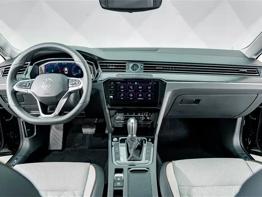 Volkswagen Magotan 2025 из CN, фото 4