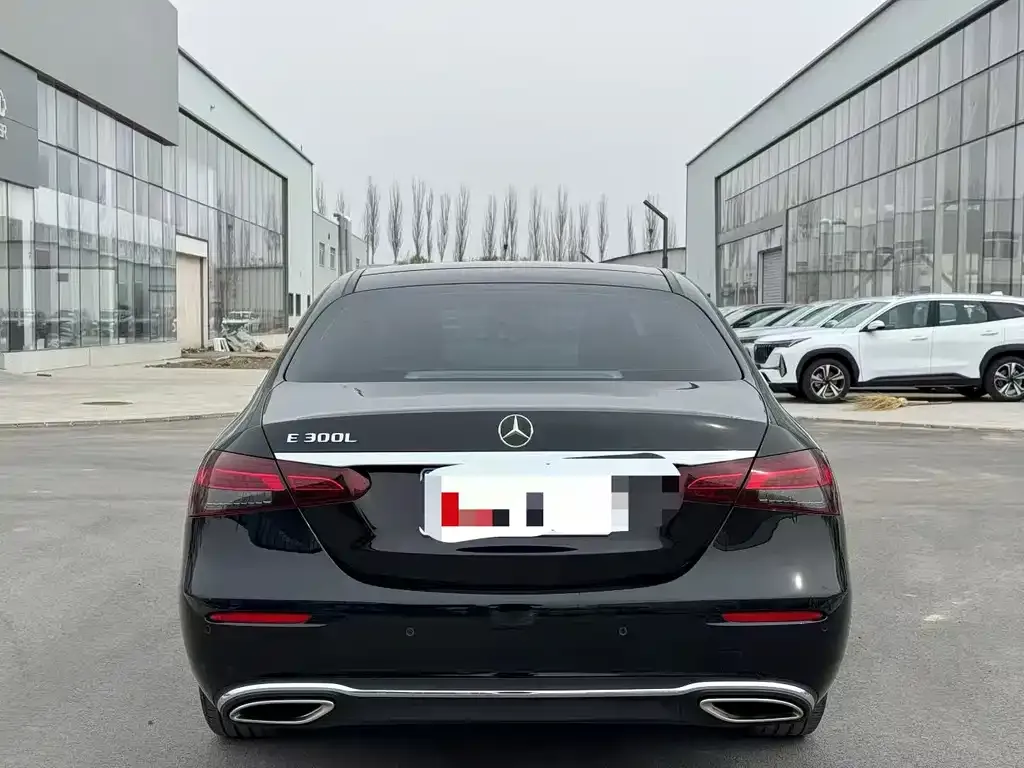 Mercedes-Benz E-Class 2022 из CN, фото 2