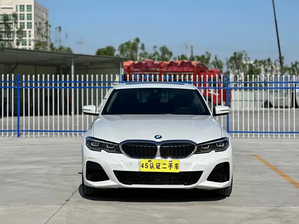 BMW 3 Series 2022 из CN, фото 4