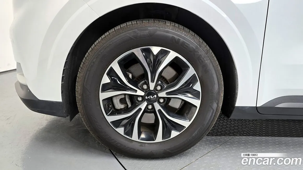 Kia Carnival 2023 из KR, фото 2