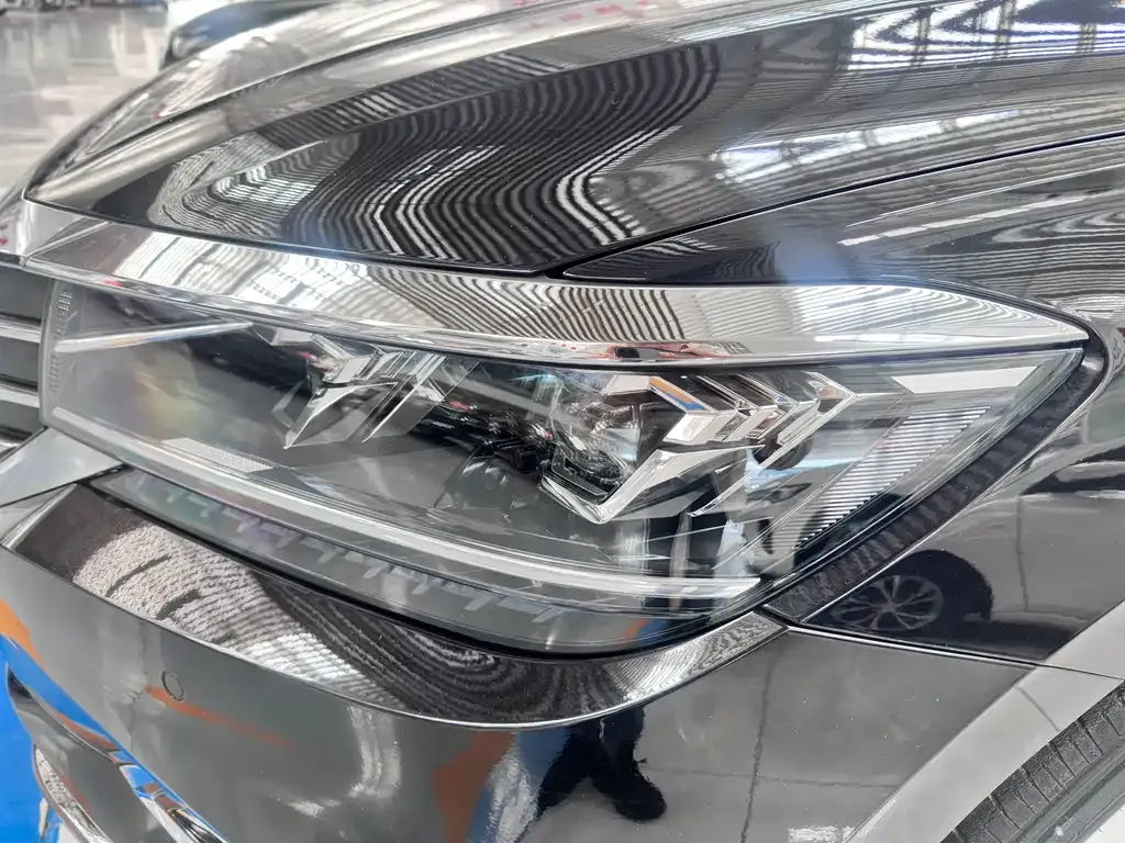 Volkswagen Passat 2021 из CN, фото 3