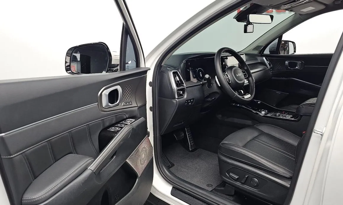 Kia Sorento — фото 7