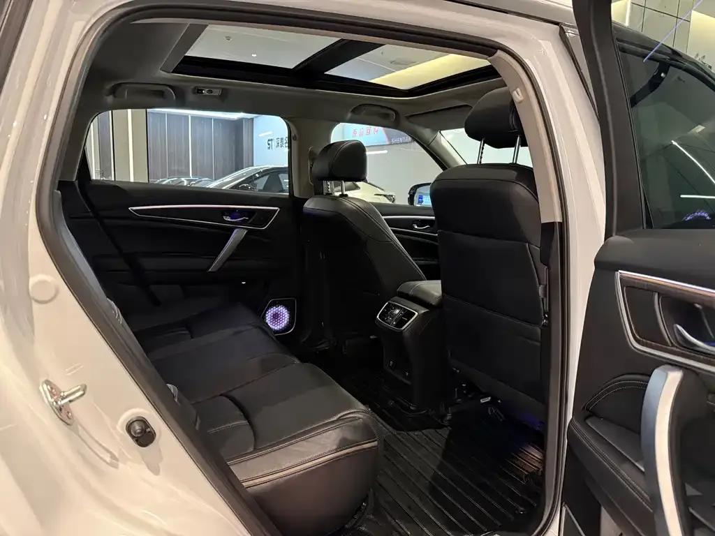Honda Avancier 2023 из CN, фото 5