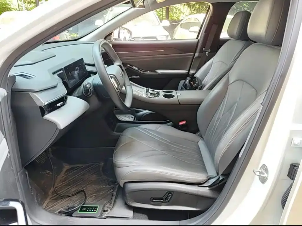 Geely Galaxy L6 2025 из CN, фото 6