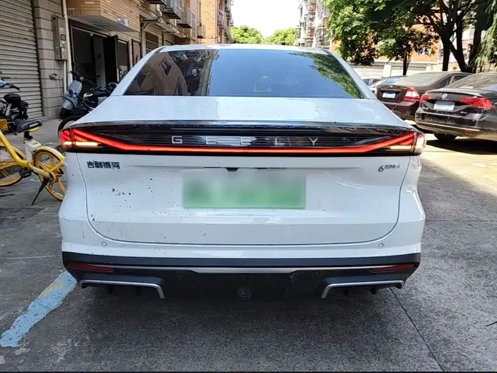 Geely Galaxy L6 2025 из CN, фото 8